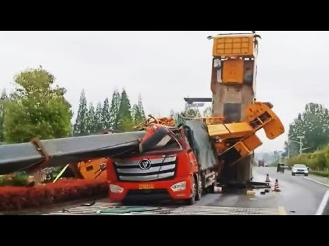 Dangerous Idiots Fastest Extreme Truck Fails Compilation! Heavy Equipment Machines Fails Working