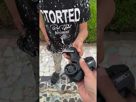 What car model is this? π