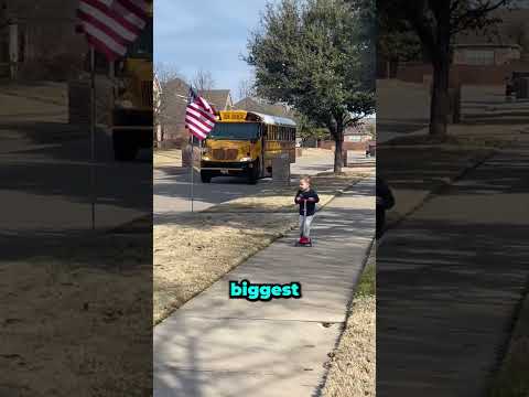 This Boy Races The School Bus Every Day ❤️