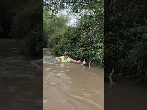 Don't panic, this is a real-life video. I just want to remind everyone to educate about drowning