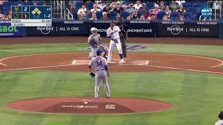 Kodai Senga disarms Yuli Gurriel with the ghost