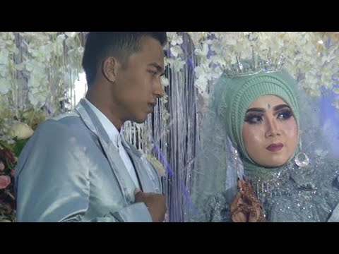 Pengantin  Pria Sangat Kagum dengan Kecantikan Pasangan Hidupnya