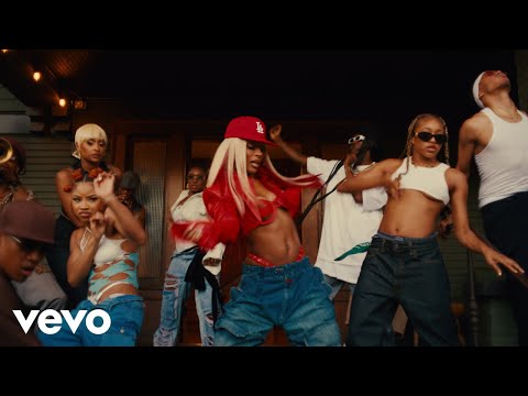 Victoria Mon&#233;t - On My Mama (Official Video)
