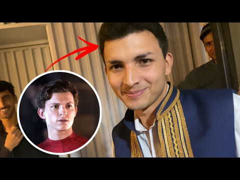 Islamabad may Tom holland milgaya