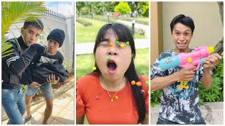 Candy Gun Battle 🔫🍬 Stupid Robber - Funny Moment 🥷 by LNS #shorts