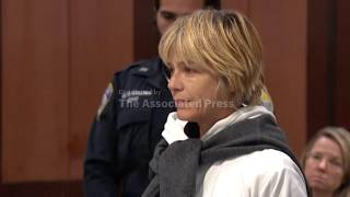 Selma Blair's representatives address allegations after Delta flight arrest