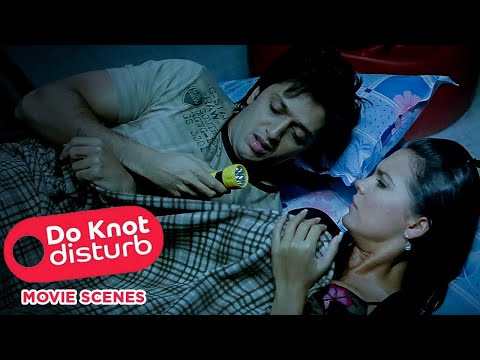 Do Knot Disturb Movie Scenes | Hum dono ko ek bed pe sona padega taaki usse shak na ho | Lara Dutta