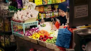 Every day at #OurHawkerCentres and markets is a brand new day. 🍜