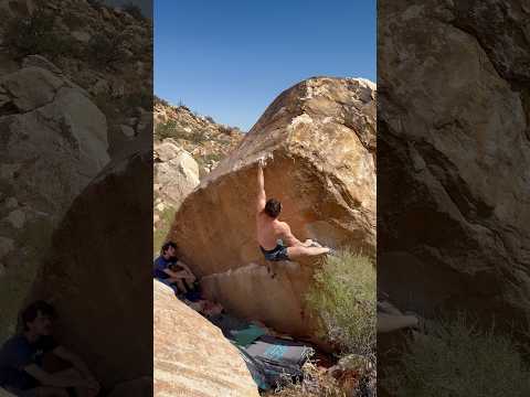 Nut Dragger V8 (7B+) - Oak Creek Canyon • Red Rock Bouldering (NV)