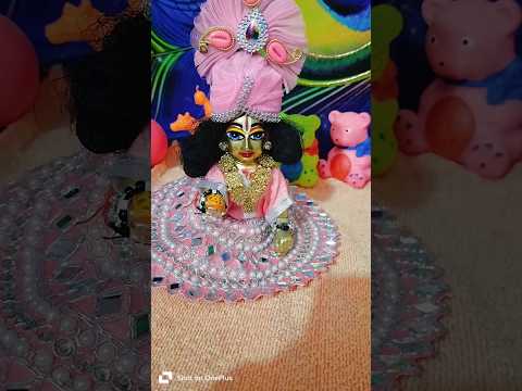 Maiya mujhe jaldi se kapde phana do #natkhatkrishna #ladugopal #ytshorts