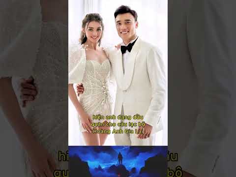 Chàng cầu thủ điển trai lấy được vợ tây xinh hơn hoa hậu #nguoinoitieng48h