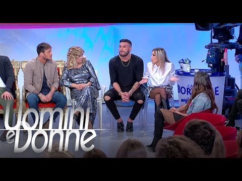 Uomini e Donne, Trono Classico - Lorenzo Riccardi e il bacio a Giulia
