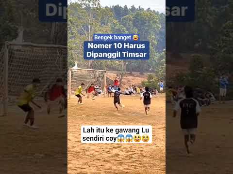 Bunuh diri Woy haha 🤣 #football #sepakbola #soccerplayer #soccer #fyp #short #tarkam #viralvideo