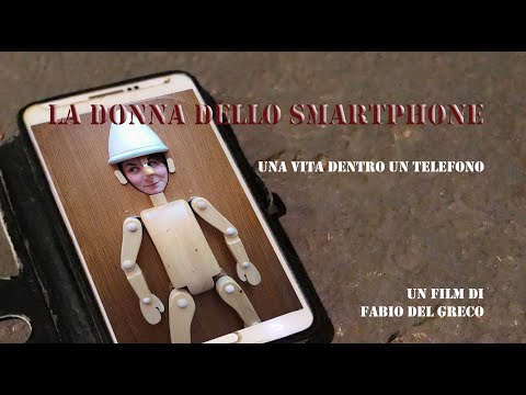 Video: (VIDEO) Per il menenino Massimiliano Perrotta, altro successo col film "La donna dello smartphone”