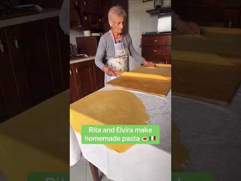 Rita and Elvira make homemade pasta.
