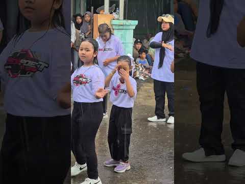 cantik kehujanan karnafal mdl  #karnafal  #dancer #jogetkarnaval #cover #djremix