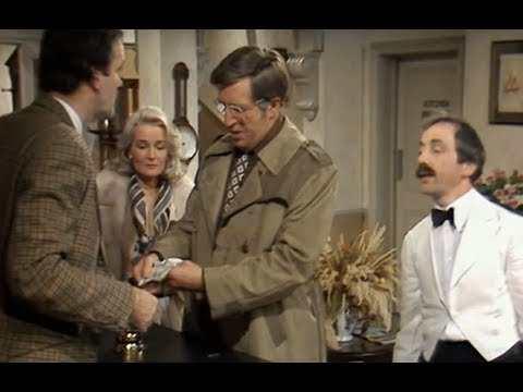 Fawlty Towers: Reserving a table for dinner