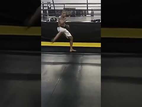 Alex Pereira has incredible strength and skills ⚽️ 👀😳