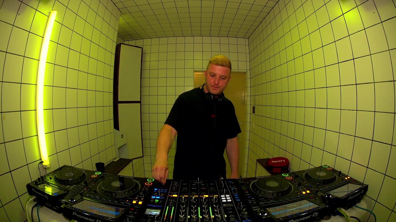 Andrea Moretti | HÖR – June 18 / 2025