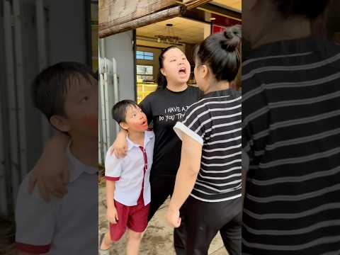 Em trai nghịch hư son #shorts