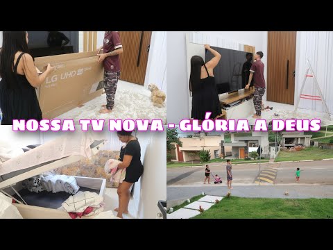 COMPRAMOS A NOSSA TV NOVA ELA É GIGANTEEE 😭😍 ORGANIZEI O QUARTO DE VISITAS | DESMONTAMOS A ÁRVORE