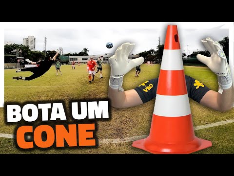 BOTA UM CONE NO LUGAR DO GOLEIRO