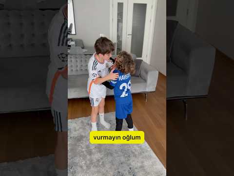 Seri penaltı atışları ve kazanan dostluk çocuklar! #shorts #football #soccer