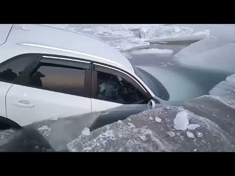 SUV sinks through ice in Primorsky Krai