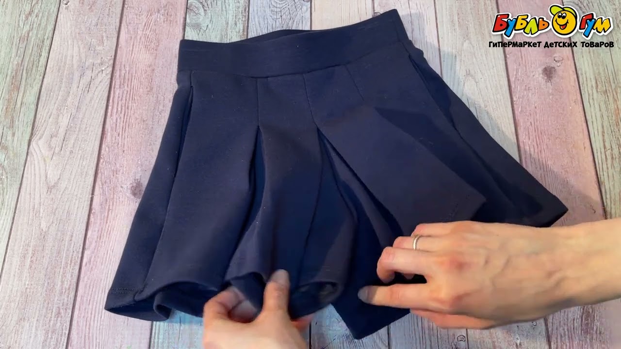 Юбка-шорты Lanson Kids с широкими складками темно-синиго цвета  - видео