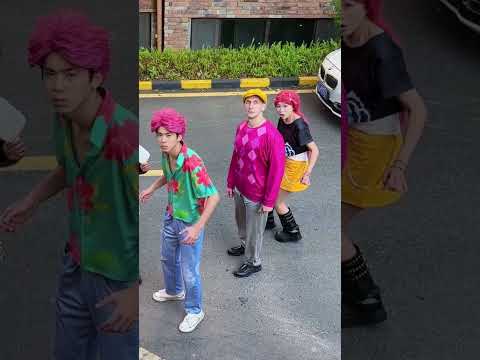 这是怎么回事#kpopdemonhunters #cosplay #huntrix