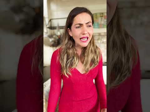 Mulher usa água milagrosa para se tornar uma jovem e se infiltra em um grupo para ficar de olho em s