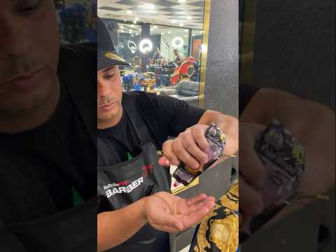 Broma a cliente sangre 🩸 falsa 😂😂 #chiapas #mexico #eeuu #viral #barber #adonay01oficial #cuba