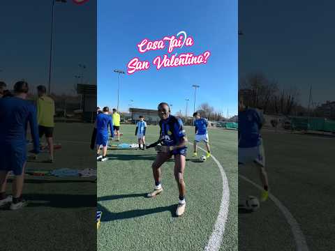 CHIEDO AGLI ALTRI COSA FANNO A SAN VALENTINO 🩷 PT. 1 😆 #sanvalentino #single #amore