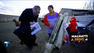 Yolanda necesitaba una máquina de coser y MALNATTI VIAJÓ A DEDO para ayudarla
