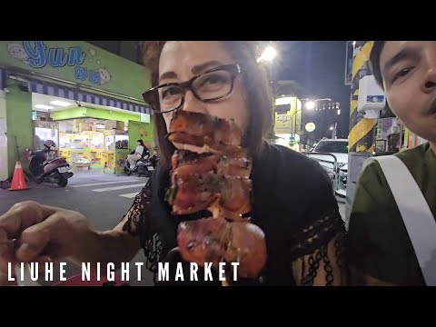 Prinsesa ng Kusina sa Liuhe Night Market, Kaohsiung, Taiwan with @MartLesterTravelsofficial