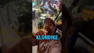 7/3 PEC POD SNĚŽKOU 🩷 vstupenky právě v prodeji na fastfoodorchestra.cz #fastfoodorchestra