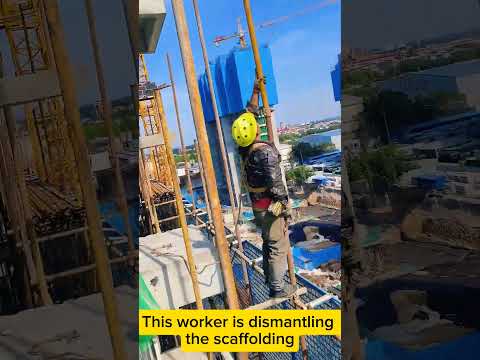This worker is dismantling the scaffolding #workers #build