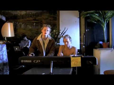Kakkmaddafakka - Is she