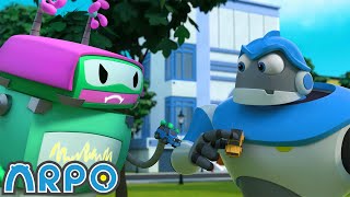 Robô vs robô 🤖  ARPO o Robô em Português | Desenho Animados para Bebês