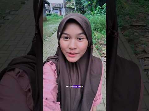Nia nih, senggol dong #shorts #shortvideo #pantunbaper #katakatabaper #pantungombal  #komedilucu