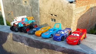 Mainan Disney Pixar Cars Lightning Mcqueen, Tow Mater, Jackson Storm, Cruz Ramirez, Dinoco King