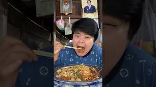 อยากซดมาม่า#ผิงผิง #ช้างชวนชิม