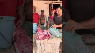 A comadre ficou sem carne