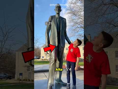 Así Se Ve La Familia Más Alta Frente Al Hombre Más Alto De La Historia 😱📏