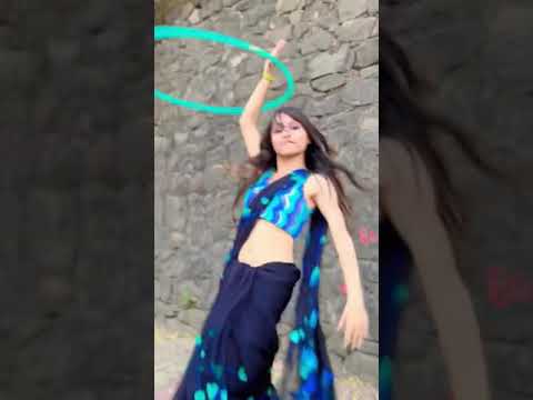 Me tujhse aise milu | Vaishnavi More | Saree Flow | Hulahoop