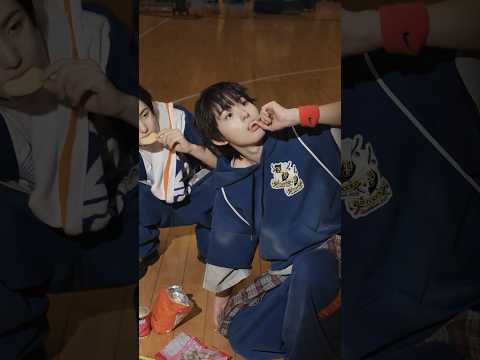 체육시간에 몰래 과자먹다가 FREEZE