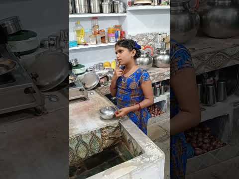 కడుగు అంటే ఇలానా ?😂 || Crazy Mother & Crazy Daughter #comedy #shorts #viral #waitforend