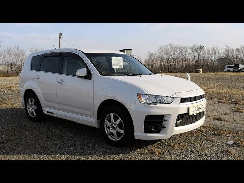 Mitsubishi Outlander и все, что смог зацепить по пути на авторынке Хабаровска