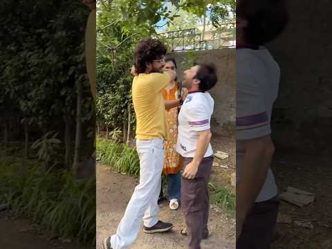 Insan ab biwi ko kiss bhi na kare? 🥹