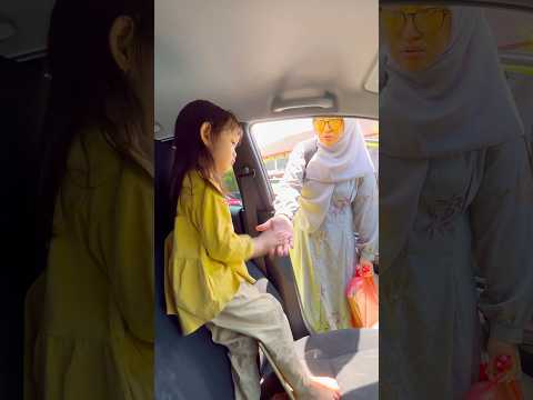Eshana sangat kesal menolak salaman sama mama, karena di tinggal kerja #shorts
